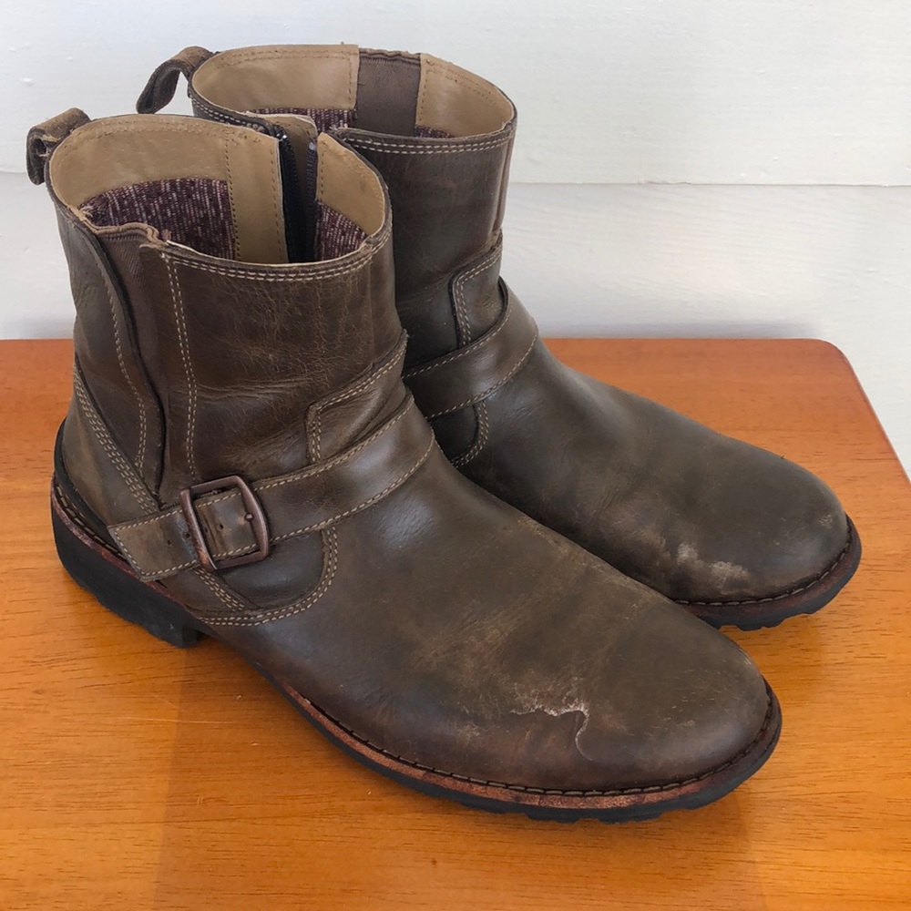 Clarks Leather Boots Men’s 11
